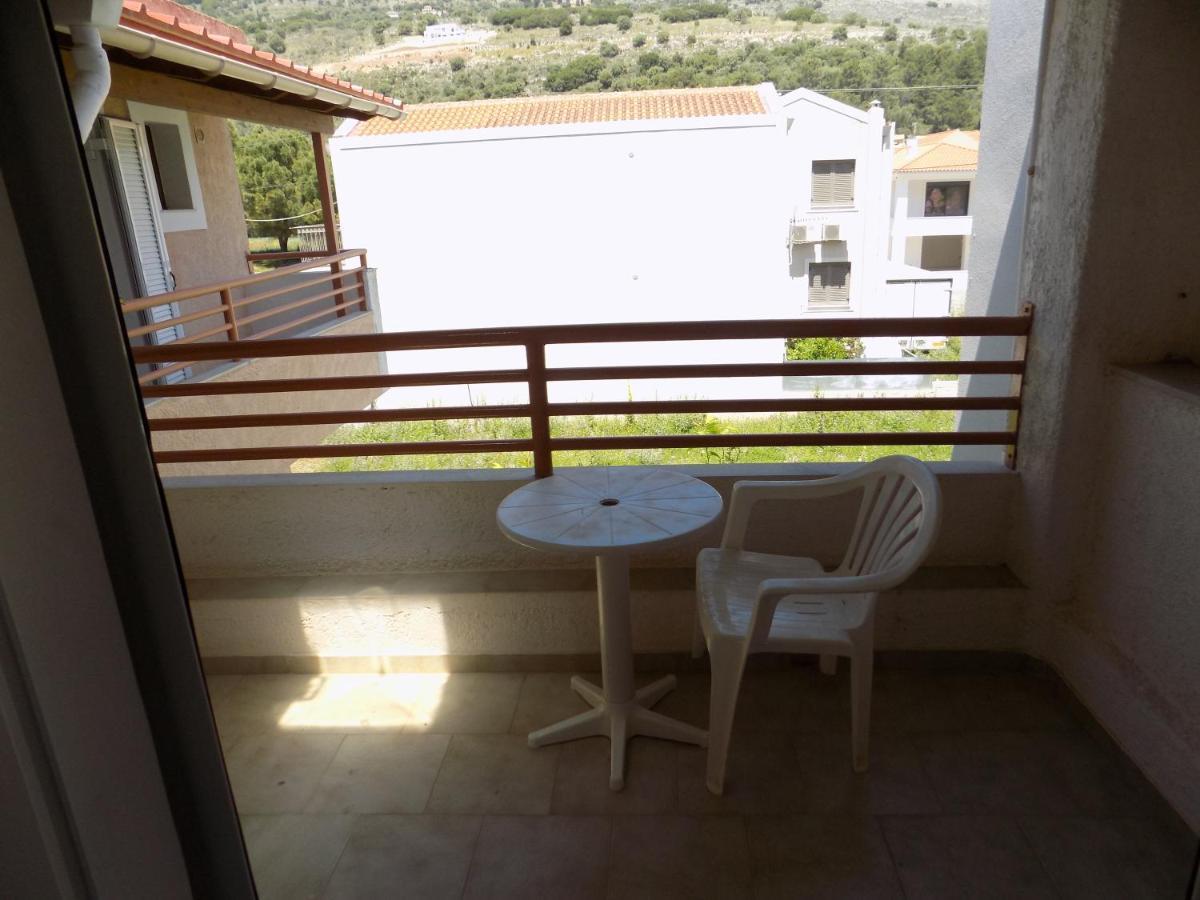 Afrodite Spacious Apartments! Agia Efimia Eksteriør billede