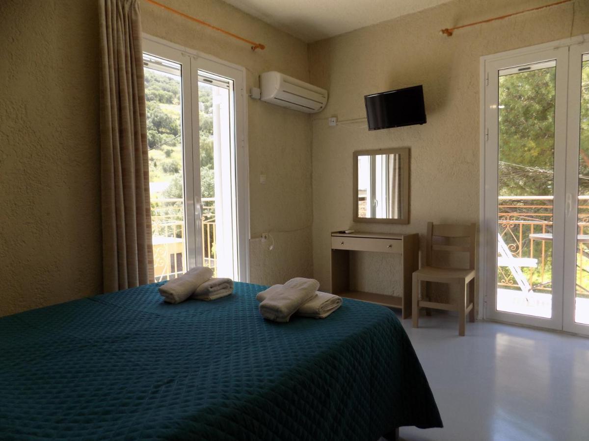 Afrodite Spacious Apartments! Agia Efimia Eksteriør billede