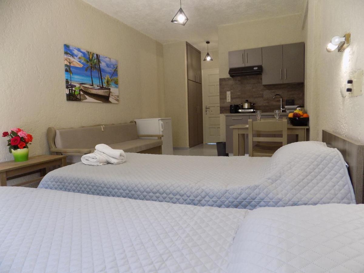 Afrodite Spacious Apartments! Agia Efimia Eksteriør billede