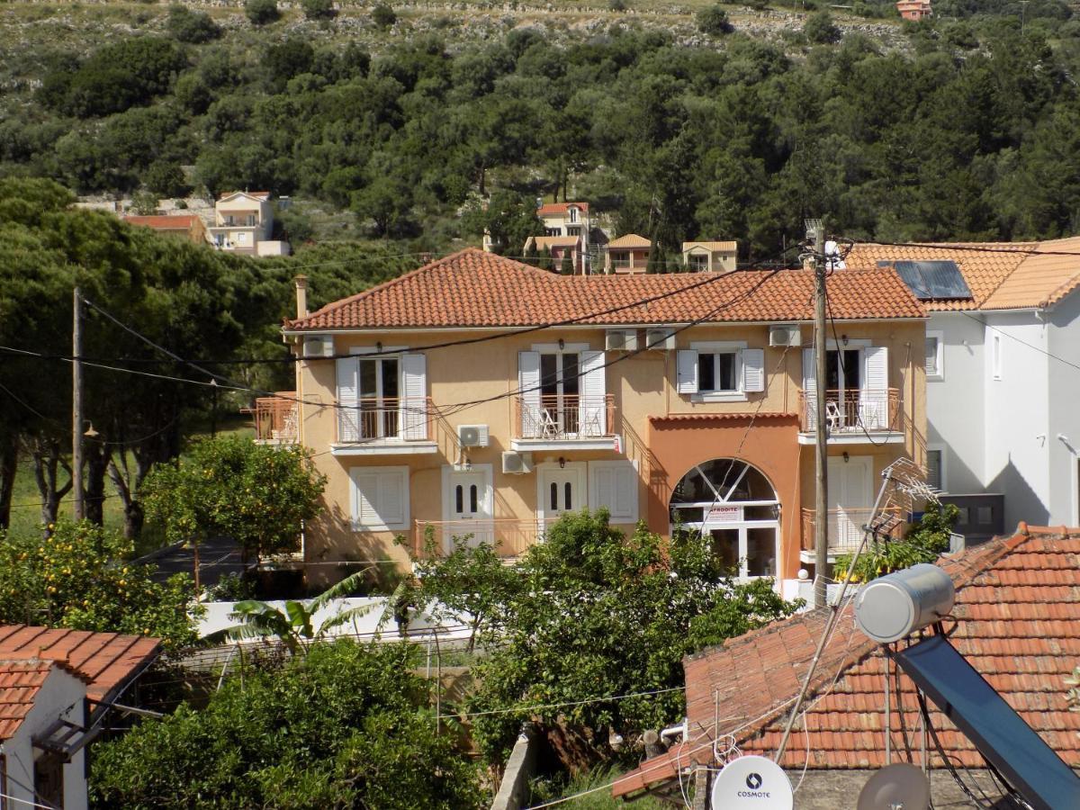 Afrodite Spacious Apartments! Agia Efimia Eksteriør billede