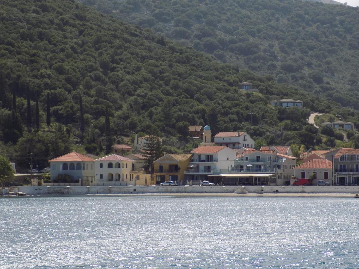 Afrodite Spacious Apartments! Agia Efimia Eksteriør billede