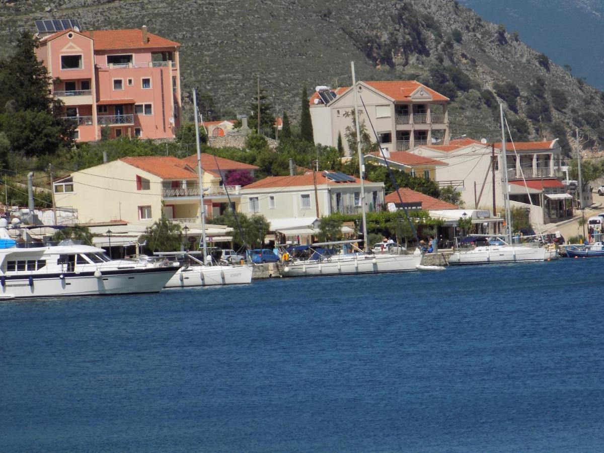 Afrodite Spacious Apartments! Agia Efimia Eksteriør billede