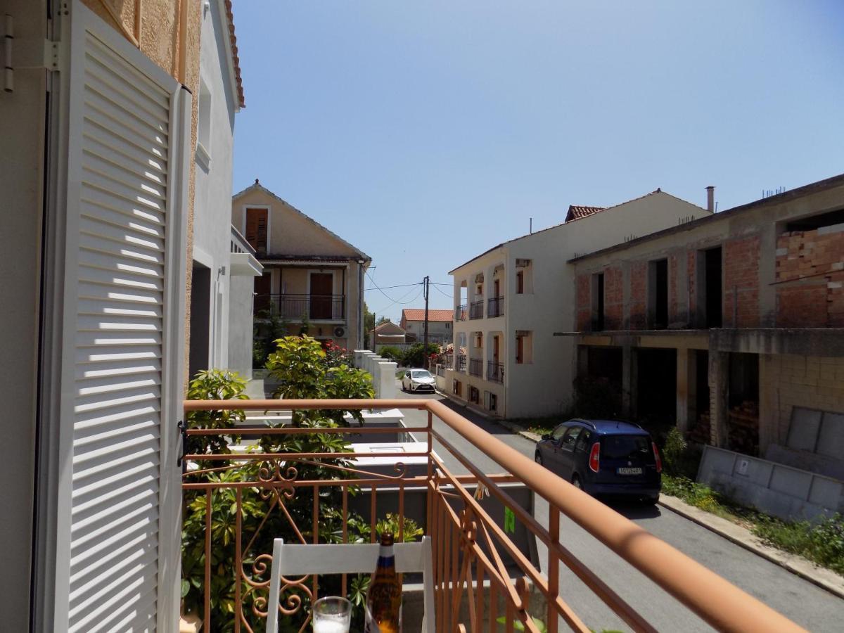 Afrodite Spacious Apartments! Agia Efimia Eksteriør billede