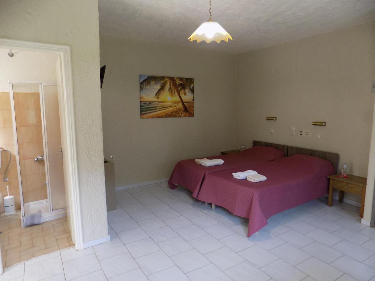 Afrodite Spacious Apartments! Agia Efimia Eksteriør billede